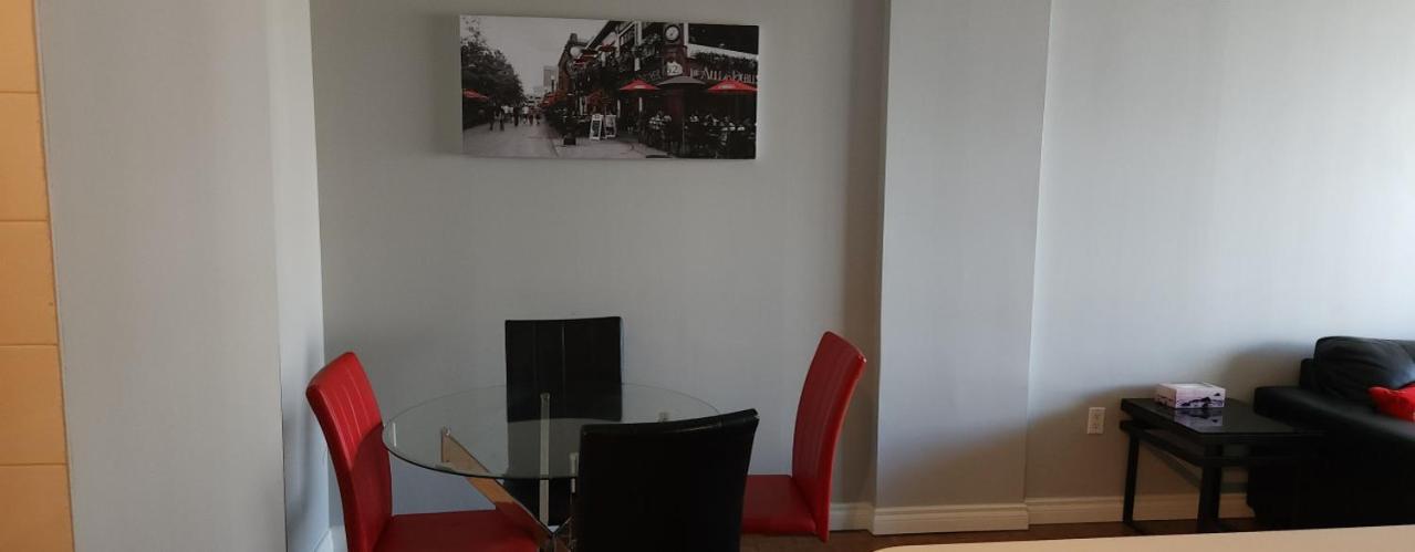 Chic Furnished With Modern Amenities On 12 Avenue Sw For Prime *